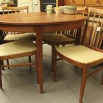 781 9233 DINING ROOM SET